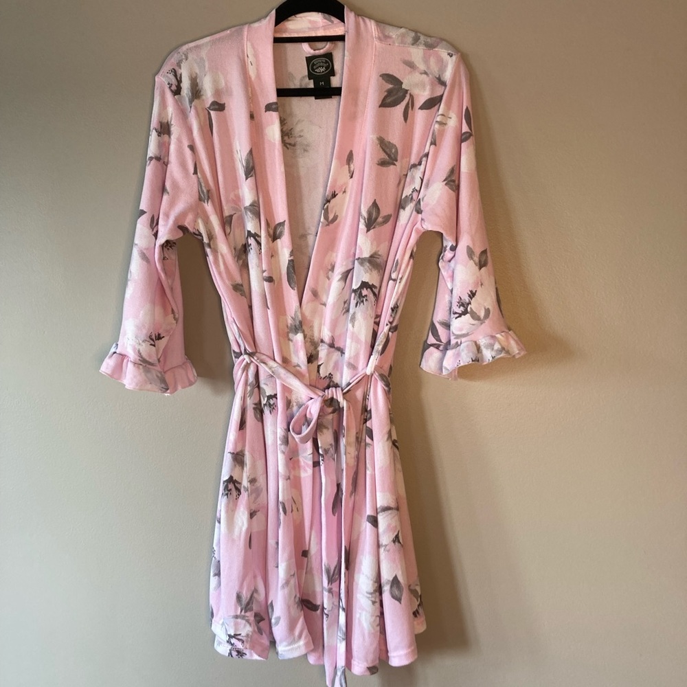 Laura Ashley Floral Robe M Ruffle Pink Sexy Romantic Elegant Sleepwear Lounge